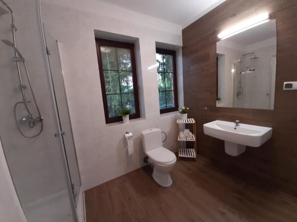 Warszawska Hotel เลกิโอโนโว ภายนอก รูปภาพ
