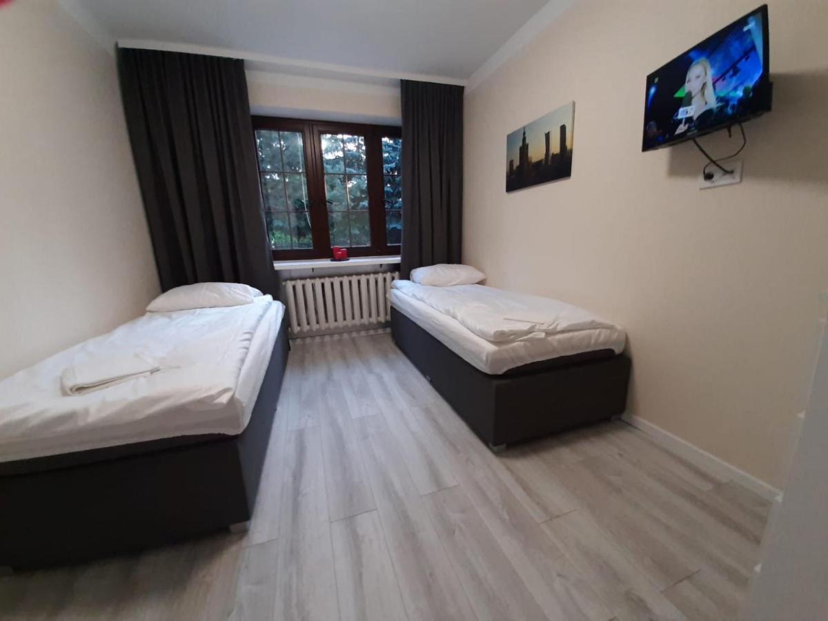 Warszawska Hotel เลกิโอโนโว ภายนอก รูปภาพ