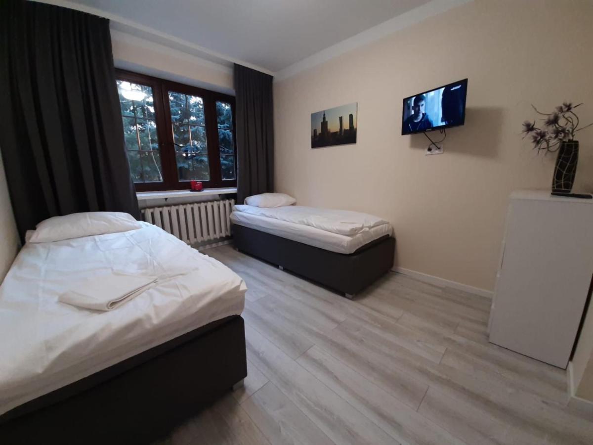 Warszawska Hotel เลกิโอโนโว ภายนอก รูปภาพ